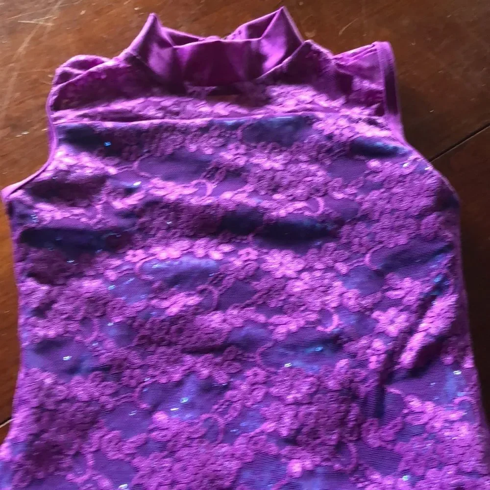 Weismans Dance bodysuit for medium child purple sparkly